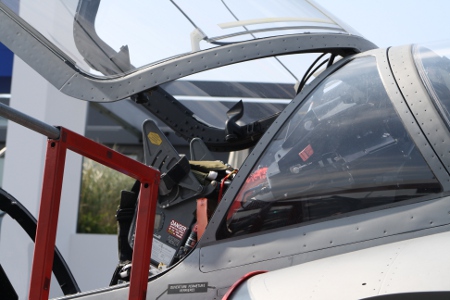 Mirage 2000D canopy middle photo