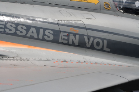 Mirage 2000 wing detail 