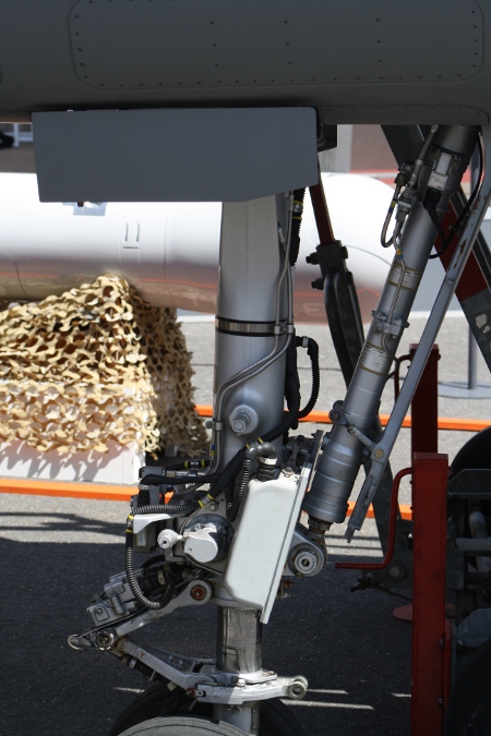 Mirage 2000D front landing gear 