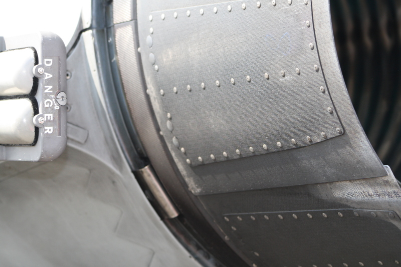 Rafale C exhaust detail