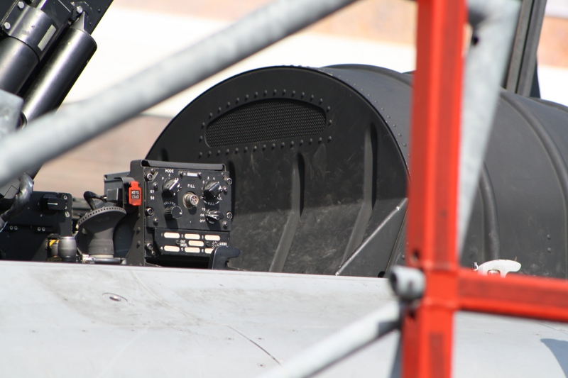 Rafale C cockpit back 