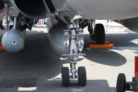 Rafale C nose landing gear detail 