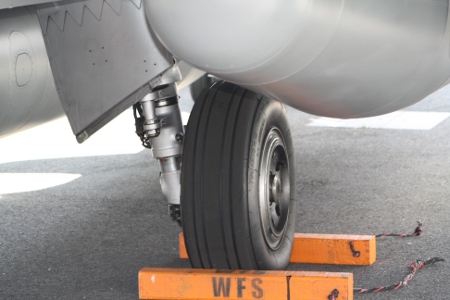 Rafale C landing gear 