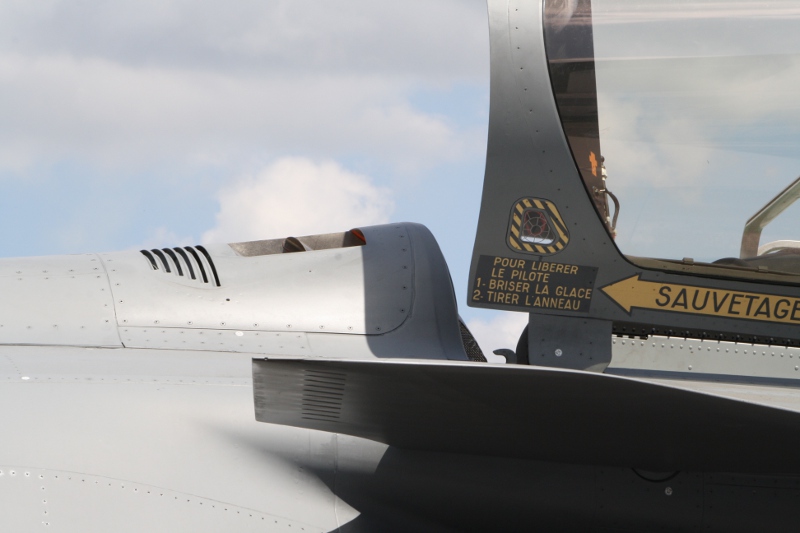 Rafale Marine dorsal antenna details